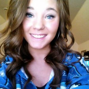 Meet your Posher, Mikayla